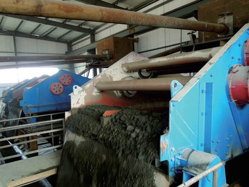 尾礦振動(dòng)脫水篩 尾礦振動(dòng)脫水篩